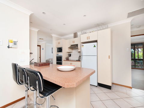 Wildflowers At Fingal Bay - Accommodation Cooktown 3