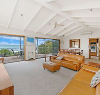 East Beach House - Accommodation Cooktown