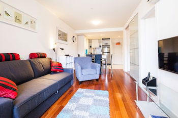 WESLEY, 2BDR Carlton Apartment - Accommodation Cooktown 1