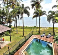 Absolute BeachFront Bliss  Newell Beach - Accommodation Cooktown