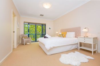 Luxurious Perth Townhouse - Accommodation Cooktown 0