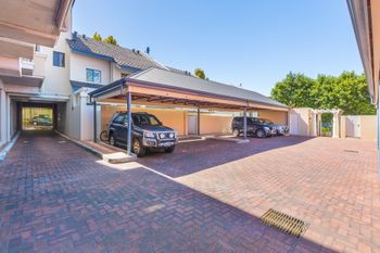 Luxurious Perth Townhouse - Accommodation Cooktown 1