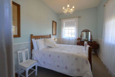 The Old Victoria - Accommodation Cooktown 6