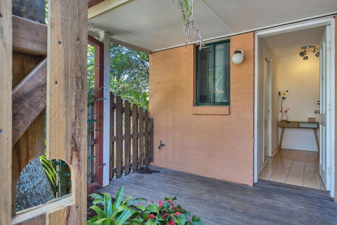 A PERFECT STAY - Mahogany Lodge - Accommodation Cooktown 1