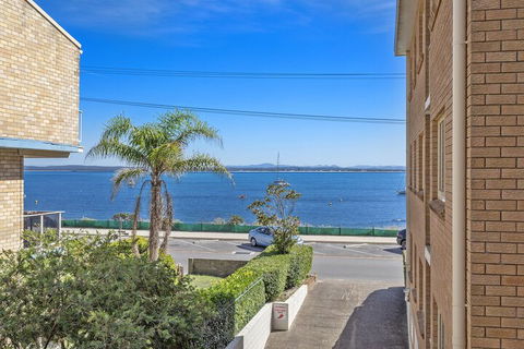 South Pacific Unit 6 Amazing Unit Opposite The Beach. - Accommodation Cooktown 1