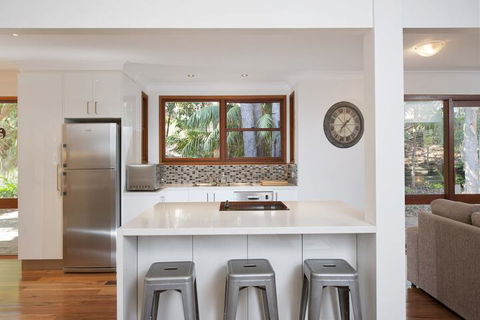 Barefoot Beach House - Shoal Bay - Accommodation Cooktown 4