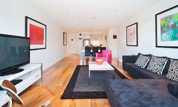 Bay Views Port Melbourne - Accommodation Cooktown 0