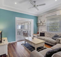 Tomaree Road 14 Oscars Pet Friendly Beach House - Accommodation Cooktown