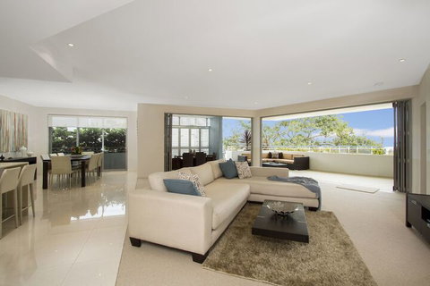 KINGSCLIFF OCEAN VIEW TERRACE By THE FIGTREE 5 - Accommodation Cooktown 2