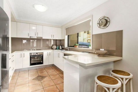 SHORELINE 3 - Accommodation Cooktown 3