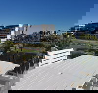 Beau Monde Apartments Newcastle - Worth Place Apartment - Accommodation Cooktown