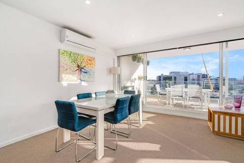 Beau Monde Apartments Newcastle - Worth Place Apartment - Accommodation Cooktown 4