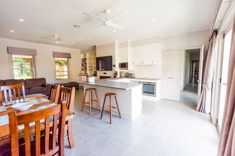 BEL MIREN DUSTY MILLER - Accommodation Cooktown 2