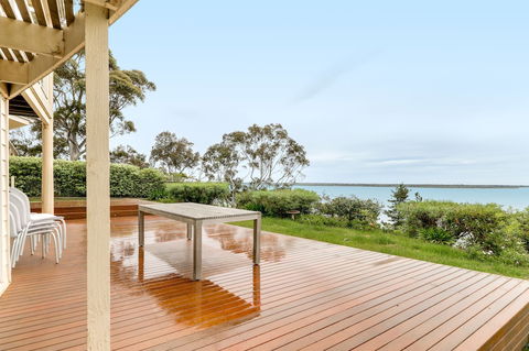 Aegina - Accommodation Cooktown 0