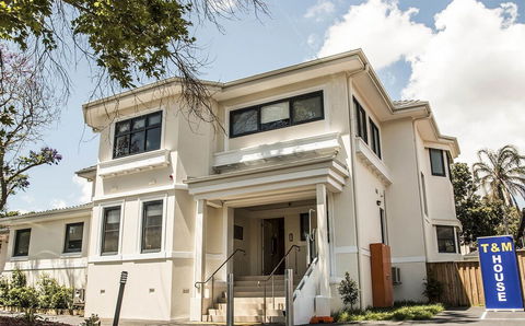 T & M HOUSE - Accommodation Cooktown 0