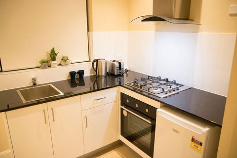 T & M HOUSE - Accommodation Cooktown 6