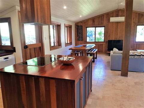 Palm Grove Rainforest Retreat - Accommodation Cooktown 5