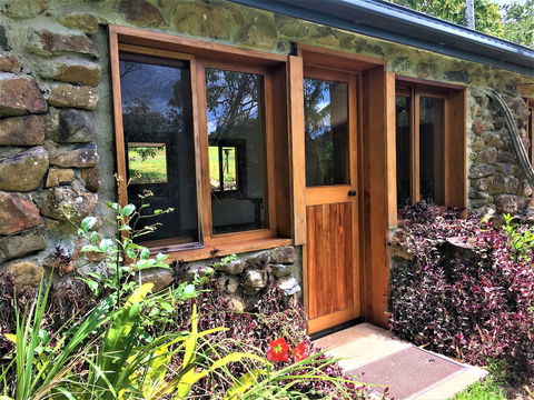 Palm Grove Rainforest Retreat - Accommodation Cooktown 2