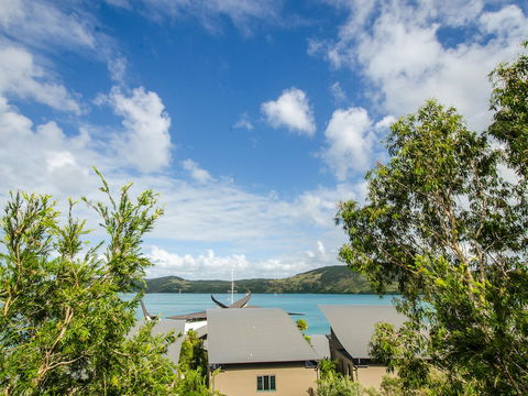 Casuarina 1 On Hamilton Island - Accommodation Cooktown 2