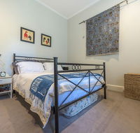Exquisite 4 Bedroom House with Pool - Accommodation Cooktown