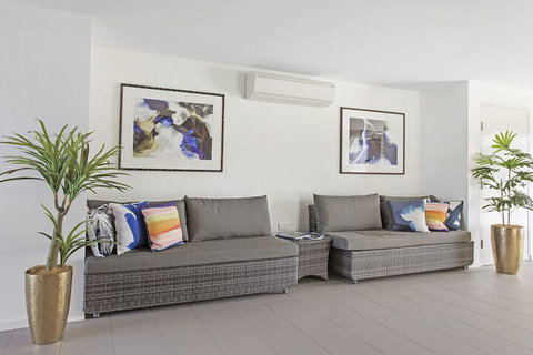 Direct Hotels - North Shore Kawana - Accommodation Cooktown 2