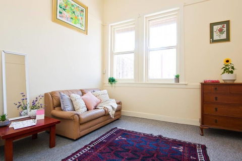 WB319 Chatswood Charmer Roomy 3 Bed Apartment - Accommodation Cooktown 3