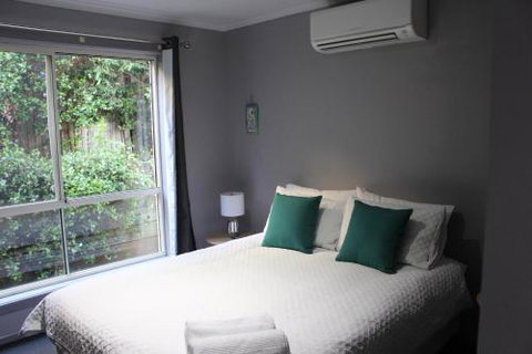 Aqualuna Apartments - Accommodation Cooktown 2