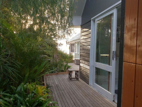 Ningaloo Formerly Willows House - Accommodation Cooktown 6