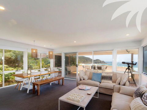 Ningaloo Formerly Willows House - Accommodation Cooktown 1