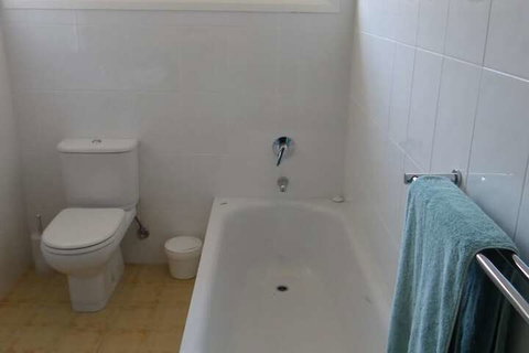 Gwydir Court 1 - Accommodation Cooktown 4