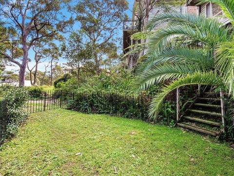 Copacabana Treehouse 36 Oceano Street Copacabana - Accommodation Cooktown 5