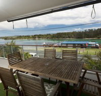 Waterline 202 - Accommodation Cooktown