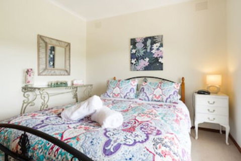 Loquat Hill - Accommodation Cooktown 5