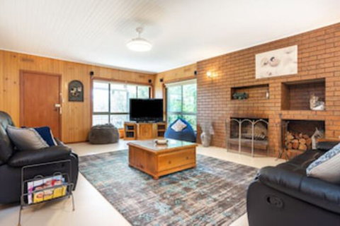 Loquat Hill - Accommodation Cooktown 3