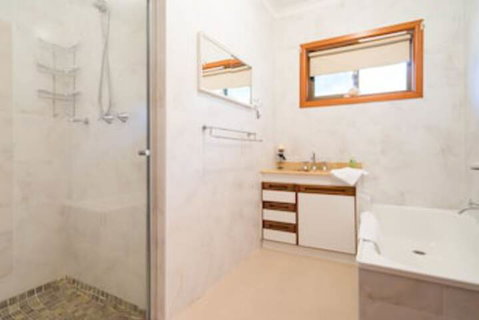 Loquat Hill - Accommodation Cooktown 4