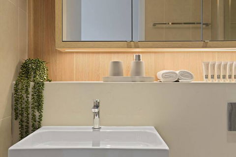 New Contemporary Apartment Near Macquarie Centre - Accommodation Cooktown 7