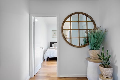 AUJOY 3 Bed Townhouse Burwood 1 - Accommodation Cooktown 1