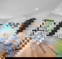 AUJOY 3 Bed Townhouse Burwood 1 - Accommodation Cooktown