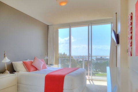 Beau Monde Apartments Newcastle - The York - Accommodation Cooktown 7