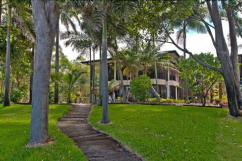 Seaclusion - Accommodation Cooktown 0