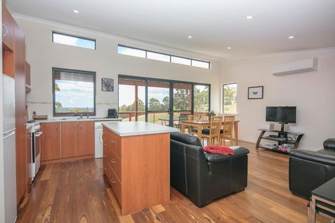 Karrak Reach Forest Retreat - Accommodation Cooktown 2