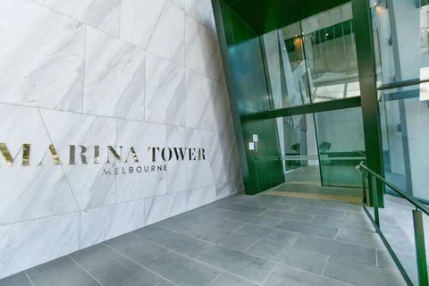 JC Marina Tower Docklands - Accommodation Cooktown 1