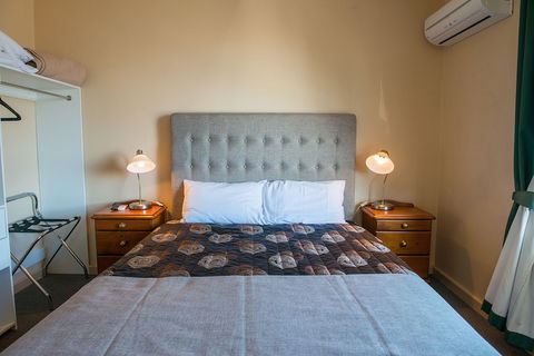 Riverside Hotel Motel - Accommodation Cooktown 2