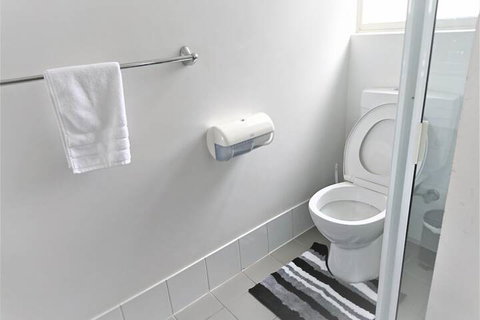 Fantasia Glenelg Studio Apartments - Accommodation Cooktown 6
