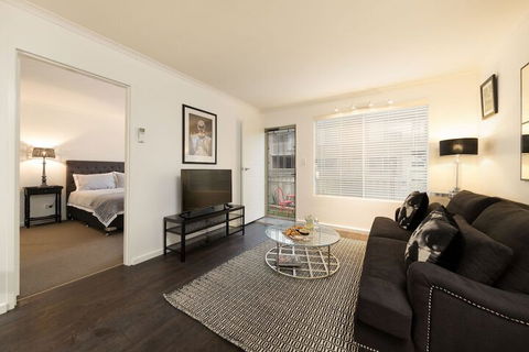 The Manhattan Central & Sophisticated - Accommodation Cooktown 3