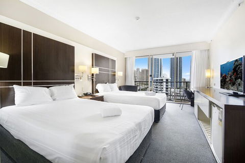 Private Apartment In The Heart Of Surfers Paradise - Accommodation Cooktown 3