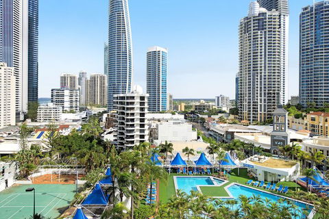 Private Apartment In The Heart Of Surfers Paradise - Accommodation Cooktown 1
