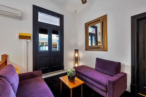 BANK192 - Accommodation Cooktown 2