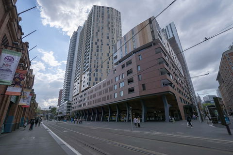 Modern Apartment In Darling Harbour - Accommodation Cooktown 3