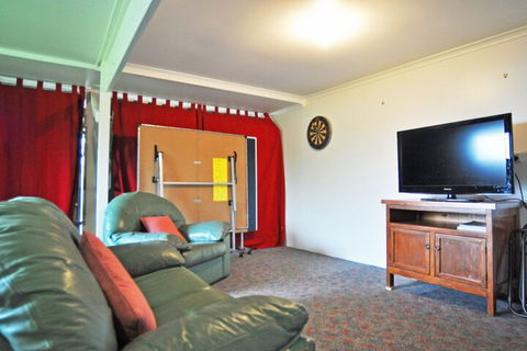 Aqua Escape On Anderson Free Wifi & Netflix PET Friendly - Accommodation Cooktown 2